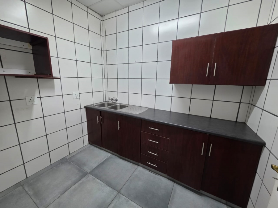 To Let commercial Property for Rent in Bethlehem Free State